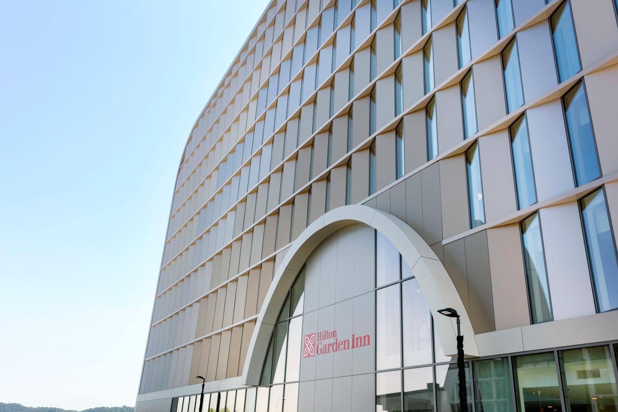 Hilton Garden Centre 4* Burdeos